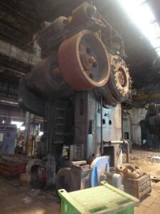 熱間鍛造プレス Erfurt PKXW 2500.1/1250 - 2500 トン (写真 3)