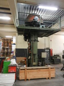 ねじプレス Vaccari 10PS - 650 トン (写真 4)