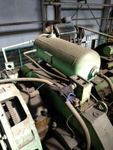 トリミングプレス TMP Voronezh K2538 - 630 トン (写真 3)