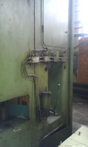 熱間鍛造プレス Smeral LZK 1600 - 1600 トン (写真 1)