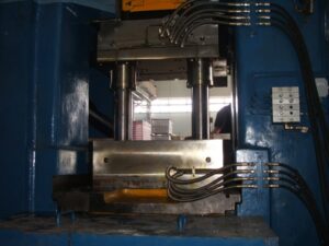 熱間鍛造プレス Eumuco SP 200 C - 2000 トン (写真 8)
