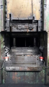 熱間鍛造プレス Ajax 2500 MT - 2500 トン (写真 11)