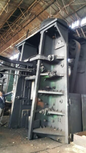 カウンターブロー鍛造ハンマー Beche DGH30 - 30 トン (写真 1)