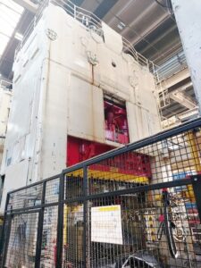 プレス機 Muller Weingarten VK 1800.42.85 - 1000 トン (写真 1)