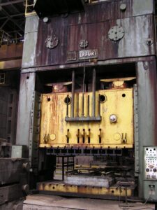 機械プレス Erfurt PKZZ I 2000 - 2000 トン (写真 2)