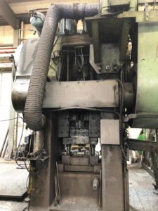 熱間鍛造プレス National Maxipres 1600 - 1600 トン (写真 4)