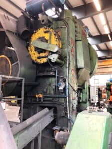 熱間鍛造プレス National Maxipres 1600 - 1600 トン (写真 8)