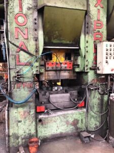 熱間鍛造プレス National Maxipres 1600 - 1600 トン (写真 10)