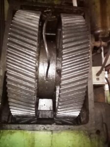 ナックルジョイントプレス Barnaul K8340 - 1000 トン (写真 2)