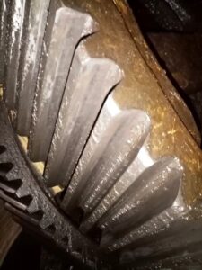 ナックルジョイントプレス Barnaul K8340 - 1000 トン (写真 3)