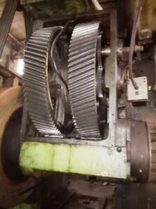 ナックルジョイントプレス Barnaul K8340 - 1000 トン (写真 4)