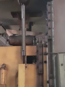 プレス機 TMP Voronezh KB3537 - 500 トン (写真 4)