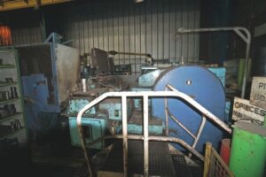 自動鍛造機 Hatebur AMP30 - 230 トン (写真 1)