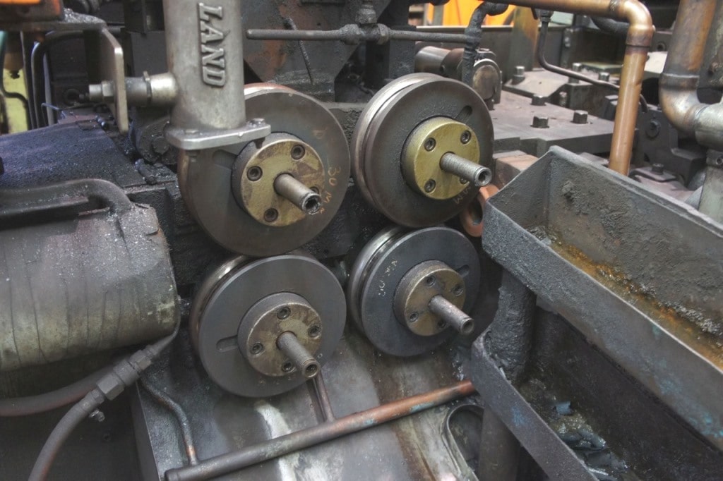 自動鍛造機 Hatebur AMP30 - 230 トン