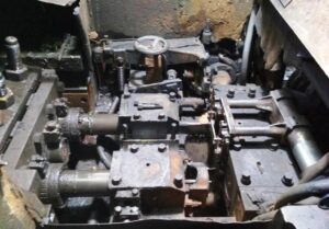 自動鍛造機 Hatebur AMP30 - 230 トン (写真 2)