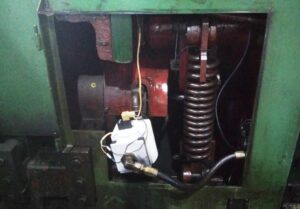 自動鍛造機 Hatebur AMP30 - 230 トン (写真 3)