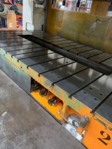 プレス機 Arisa S4/630/4500/2500 - 630 トン (写真 2)