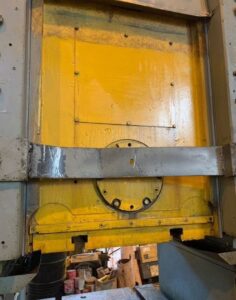 ナックルジョイントプレス Barnaul KB8340 - 1000 トン (写真 3)