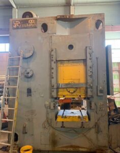 ナックルジョイントプレス Barnaul KB8340 - 1000 トン (写真 10)