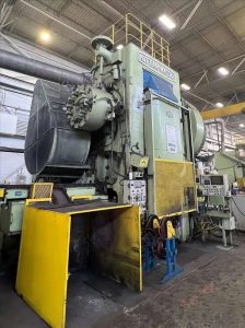 熱間鍛造プレス Nittan Massey MHFP-2800LW - 2800 トン (写真 10)