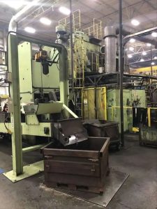 熱間鍛造プレス Nittan Massey MHFP-2800LW - 2800 トン (写真 1)