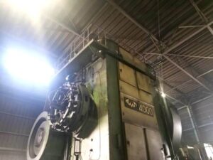 熱間鍛造プレス TMP Voronezh KB8546 - 4000 トン (写真 1)