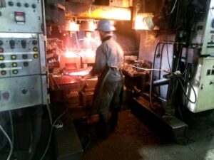 熱間鍛造プレス TMP Voronezh KB8546 - 4000 トン (写真 6)