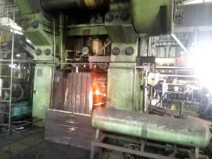 熱間鍛造プレス TMP Voronezh KB8546 - 4000 トン (写真 3)