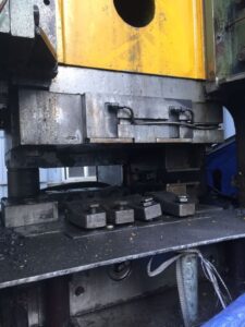 熱間鍛造プレス TMP Voronezh KB8040 - 1000 トン (写真 1)