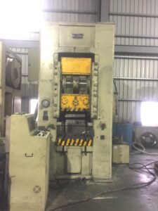 ナックルジョイントプレス Barnaul K8340 - 1000 トン ID: S78564