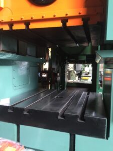 ナックルジョイントプレス Barnaul KB8342 - 1600 トン (写真 4)