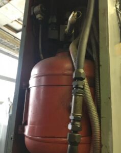 ナックルジョイントプレス Kuzlitmash KB8334 - 250 トン (写真 9)