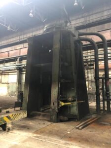 カウンターブロー鍛造ハンマー ZTS Kosice UHG 4000 - 40 トン ID: 75521