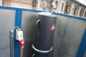 油圧プレス Siempelkamp IHF-Press 1250 - 1250 トン (写真 3)