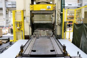 油圧プレス Siempelkamp IHF-Press 1250 - 1250 トン (写真 4)