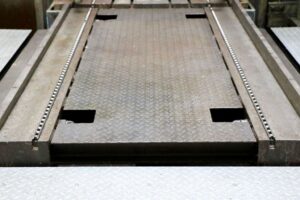 油圧プレス Siempelkamp IHF-Press 1250 - 1250 トン (写真 5)