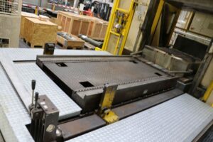 油圧プレス Siempelkamp IHF-Press 1250 - 1250 トン (写真 6)