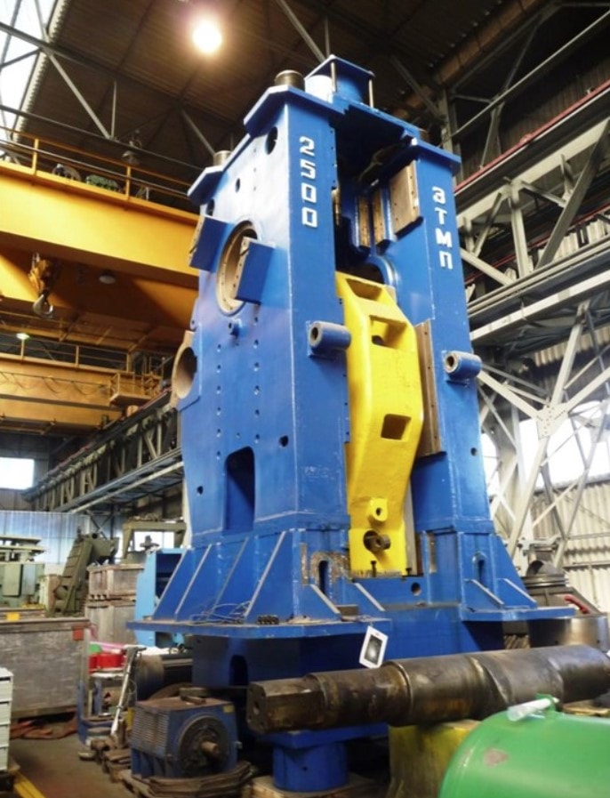 熱間鍛造プレス TMP Voronezh K8544 - 2500 トン