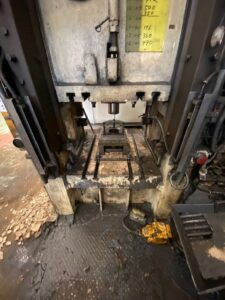 熱間鍛造プレス Smeral LZK 1000 P - 1000 トン (写真 7)