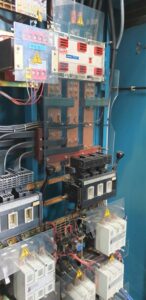 油圧プレス Cosmo 1000 MT - 1000 トン (写真 10)