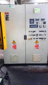 ナックルジョイントプレス Barnaul KB8342 - 1600 トン (写真 1)