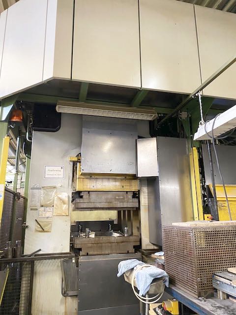 油圧プレス Schuler SHPS 50000 - 5000 トン