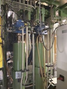 油圧プレス Schuler SHPS 50000 - 5000 トン (写真 12)