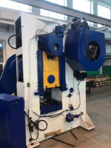 ナックルジョイントプレス Kuzlitmash KB8336 - 400 トン ID: 75825