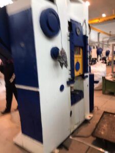 ナックルジョイントプレス Kuzlitmash KB8336 - 400 トン (写真 9)