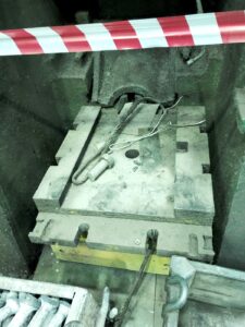 熱間鍛造プレス TMP Voronezh K8540 - 1000 トン (写真 4)