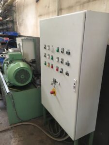 ねじプレス Hiller Lutz HYS-K160 MH - 350 トン (写真 2)