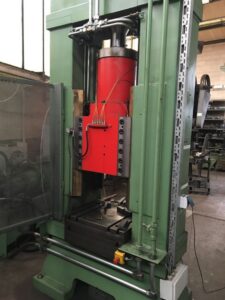 ねじプレス Hiller Lutz HYS-K160 MH - 350 トン ID: 75515