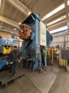 熱間鍛造プレス TMP Voronezh К04.038.842 - 1600 トン (写真 5)