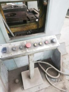 トリミングプレス KarpatPressMash KG9534 - 250 トン (写真 8)